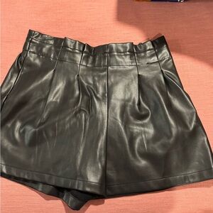 Versona High Waist Black Leather Shorts